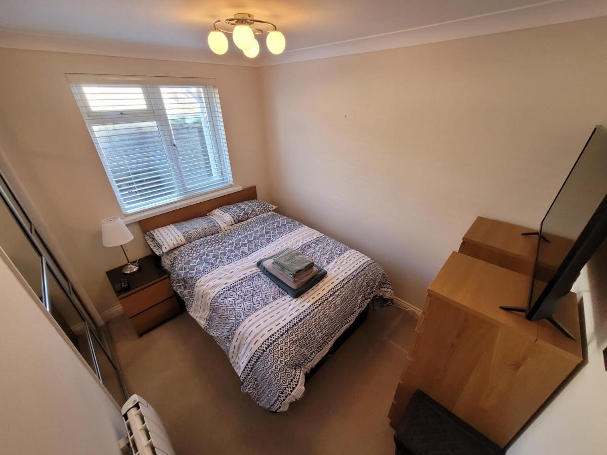 The Mumbles - Bungalow - 2 Bedrooms - Pet Friendly Суонси Экстерьер фото
