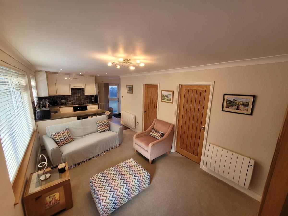 The Mumbles - Bungalow - 2 Bedrooms - Pet Friendly Суонси Экстерьер фото