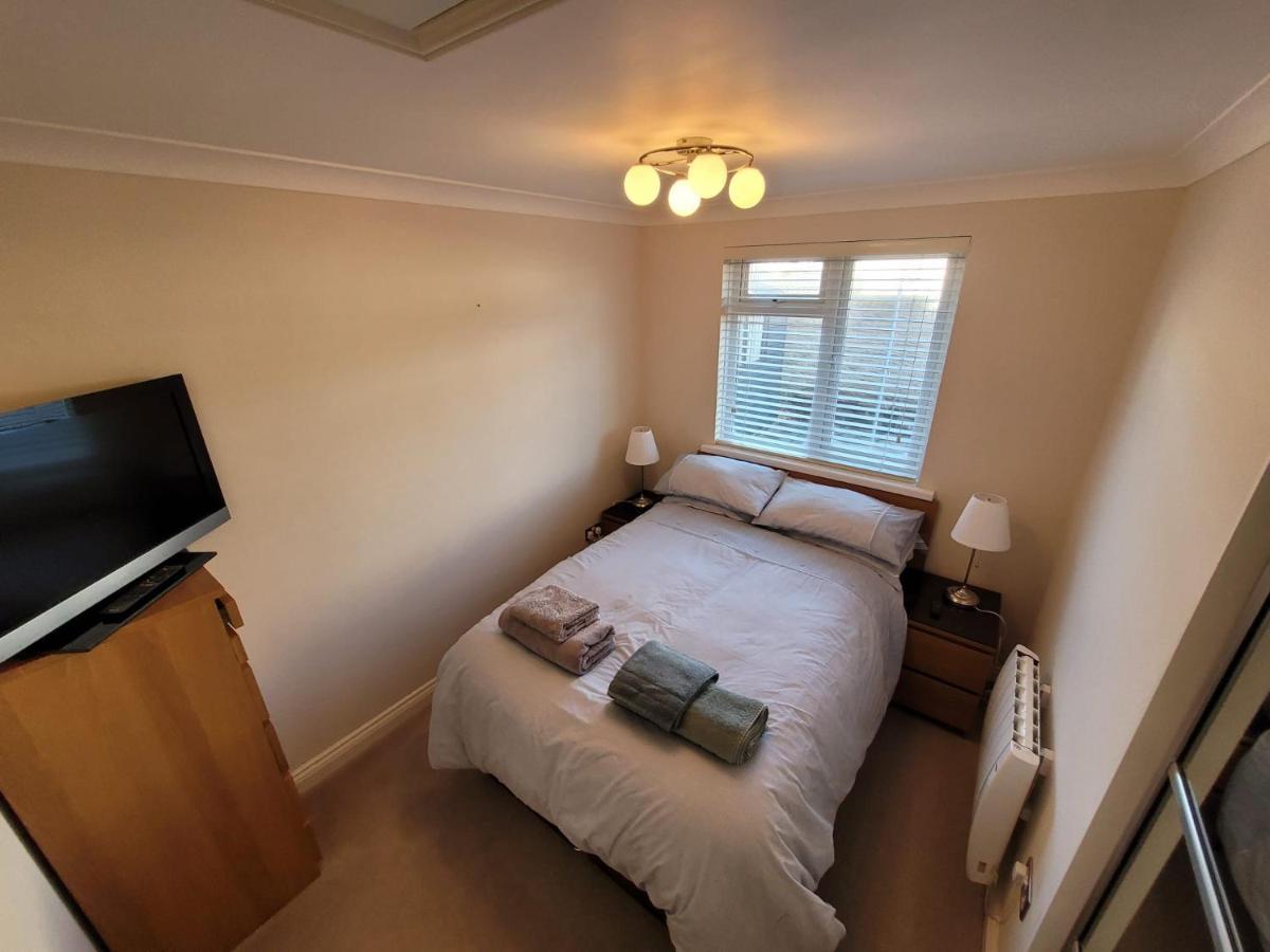 The Mumbles - Bungalow - 2 Bedrooms - Pet Friendly Суонси Экстерьер фото