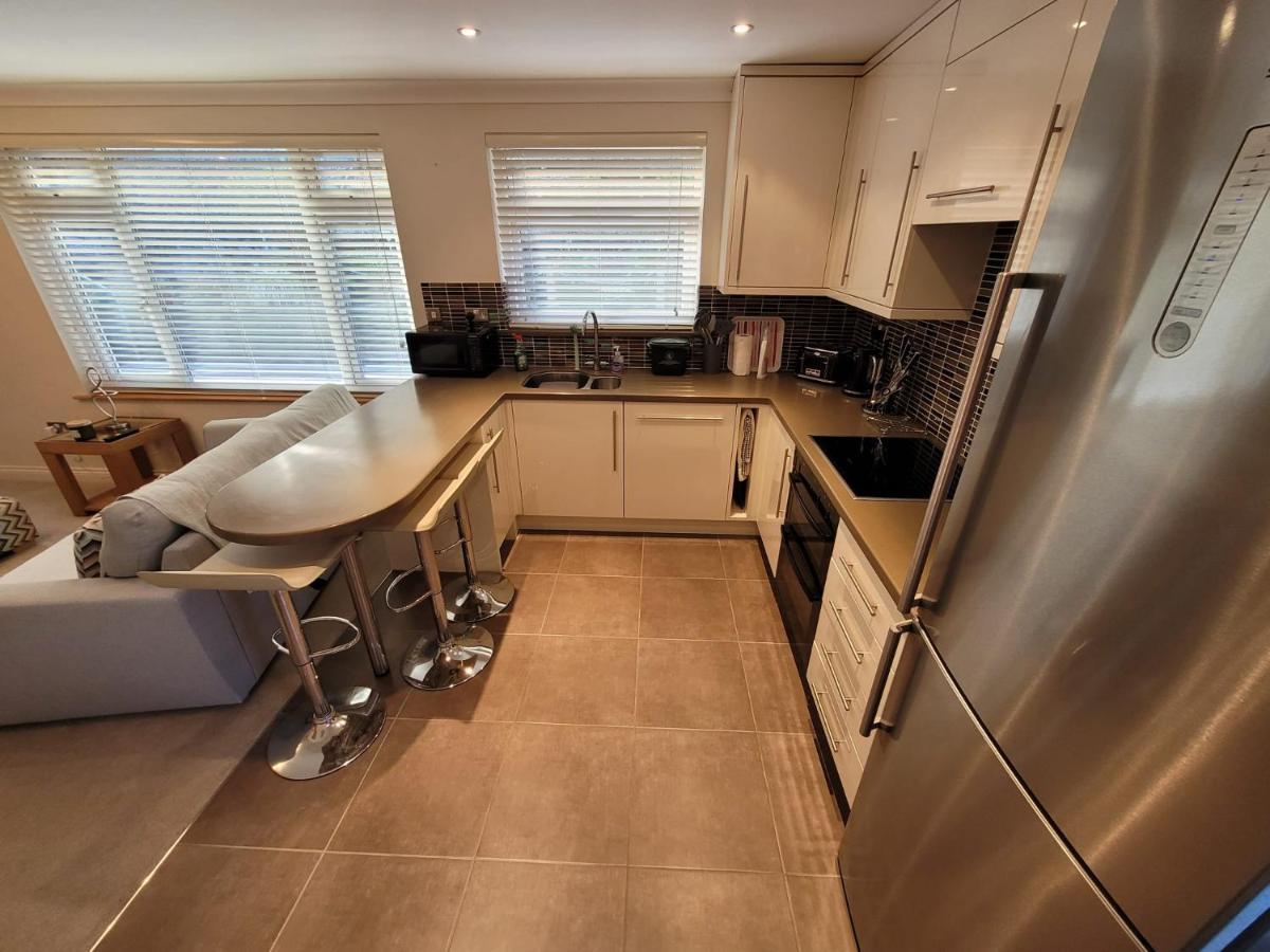 The Mumbles - Bungalow - 2 Bedrooms - Pet Friendly Суонси Экстерьер фото